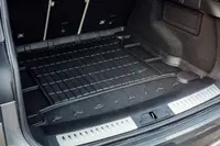 Tavita portbagaj spate, material: TPE, 1 buc negru potrivit MAZDA 5 (MPV) 02.05-05.10
