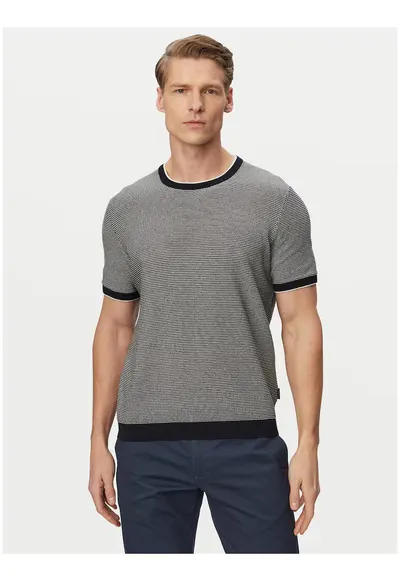 Tricou barbati - alb-albastru - 100% bumbac - maneca scurta - dungi