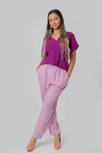 Pantaloni roz casual cu buzunare