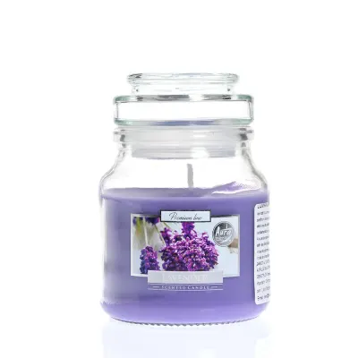 Lumanare in pahar cu aroma de lavanda