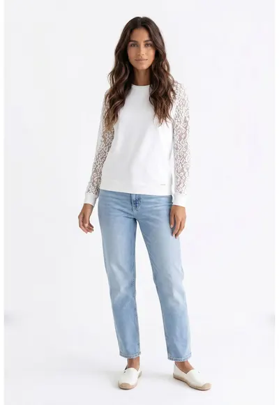 Bluza casual cu decolteu rotund - maneca lunga - croiala regular - lungime standard si material din bumbac - M1352
