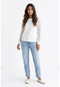 Bluza casual cu decolteu rotund - maneca lunga - croiala regular - lungime standard si material din bumbac - M1352