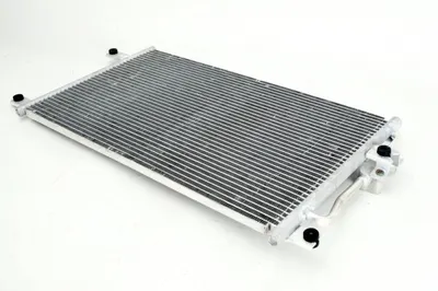 Condensator climatizare potrivit Mitsubishi Pajero Sport 98
