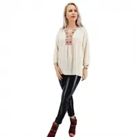 Bluza stilizata traditional cu broderie Clara