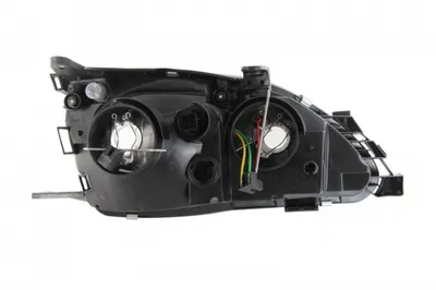 Far stanga (H7, reglaj electric, CARELLO, fundal cromat) TOYOTA AVENSIS 2000-2003