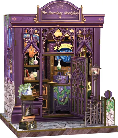 Model de asamblat CuteBee - The Astrology Bookshop