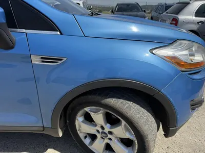 Aripa fata dreapta culoare albastra Ford Kuga (2008-2012)