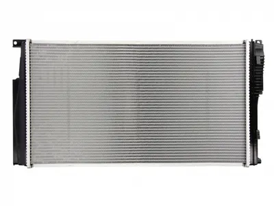 Radiator apa racire motor (transmisie manuala) BMW Seria 1 (F20), 1 (F21), 2 (F22, F87), 2 (F23), 3 (F30, F80), 3 (F31), 3 GRAN TURISMO (F34), 4 (F32, F82), 4 (F33, F83), 4 GRAN COUPE (F36) 1.5-3.0H d