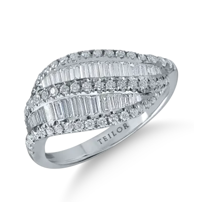 Inel din aur alb cu diamante baguette si rotunde de 0.93ct