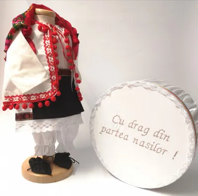Set Botez Traditional a, Delia a, 2 piese costumas si cufar brodat