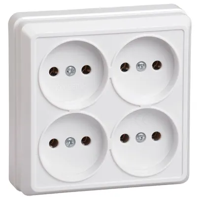 RS24-2-oB Quadriple-prizawithout grounding contact 10A OKTAVA (Alb)