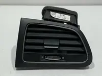 Grila ventilatie stanga fata 687616296R Renault Megane 4 facelift (2020-2024)