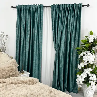 Set 2 Draperii Catifea cu insertii metalizate, Bleu Aqua - V9, 140cm latime x 260cm inaltime, cu tiv lat pt bara