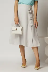 Fusta DY Fashion gri cu aplicatii florale