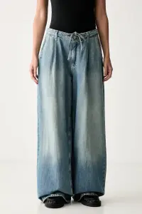 Tommy Jeans blugi loose pentru femei