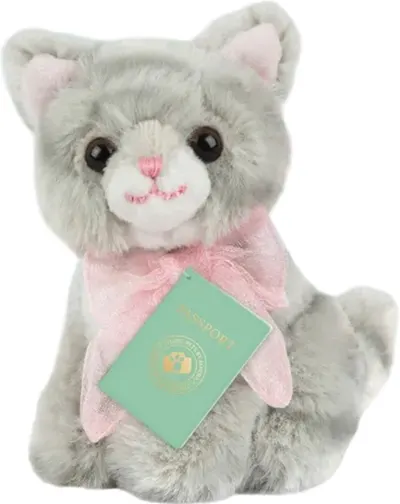 Jucărie de pluș Studio Pets - Sticlă de apă Pisicuță Bella cu servietă, pașaport și autocolante, 8 cm