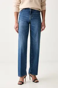 Victoria Beckham blugi relaxed fit pentru femei