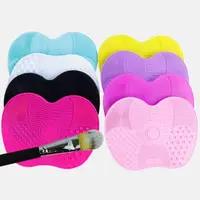 Pad Silicon Pentru Curatarea Pensulelor si Ustensilelor de Makeup in Diverse Culori