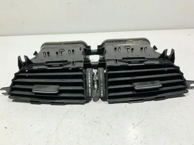 Grila ventilatie bord centrala A2048306064 Mercedes C-class facelift (2011-2015) [w204]