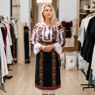 Set traditional dama format din 3 piese - Isadora