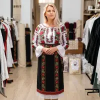 Set traditional dama format din 3 piese - Isadora