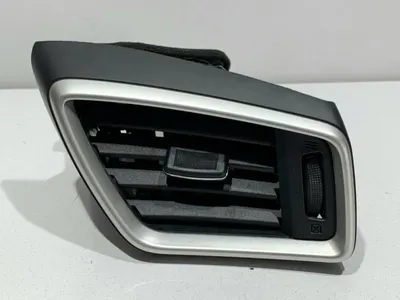 Grila ventilatie dreapta fata 68760-4BA0A Nissan X-Trail 3 (2014-2017) [T32]