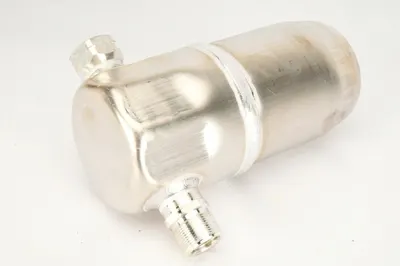 Filtru uscator AC AUDI 80, A4, A6, CABRIOLET, COUPE; VW PASSAT 1.6-3.0 intre 1988-2005