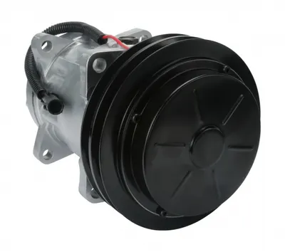Compresor climatizare (R134a) potrivit CASE IH 48, 48 A, 52 2WD, 52 4WD, 58, 58 A, 63 2WD, 63 4WD, 68, 68 A, 75, 75 A, 235, 260, 290, 315, 340, 370, 110, 115, 120, 125, 130, 140, 120 2WD, 120 4WD