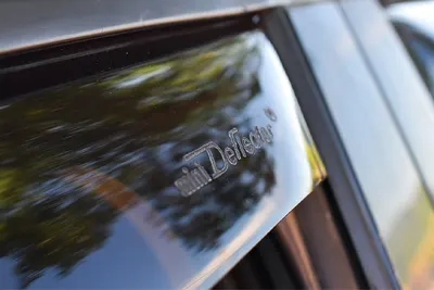 Set Paravanturi Fataspate Farad Pentru Dacia Duster (2014-2018)