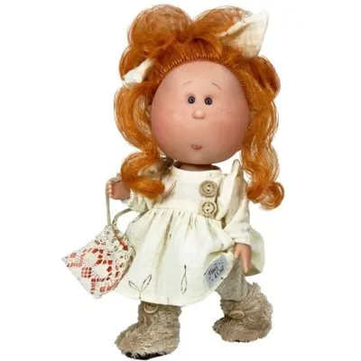Papusa Nines D Onil, Mia, cu parul roscat prins, cu articulatii, cu miros de vanilie, 30 cm
