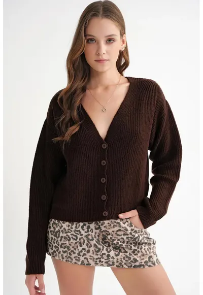 Cardigan dama - cu nasturi - decolteu in V - tricot - maro inchis