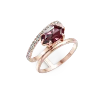 Inel geometric din aur roz cu granat de 2.4ct si diamante de 0.3ct