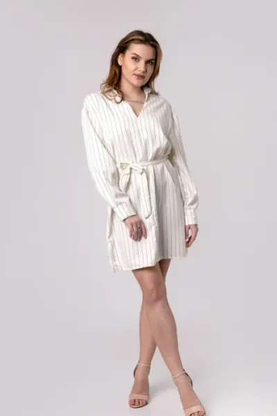 Rochie alba tip camasa cu cordon in talie