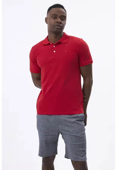 Tricou polo cu fenta cu nasturi - Rosu