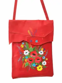 Geanta handmade rosie din piele naturala ,cu flori de camp pictate manual