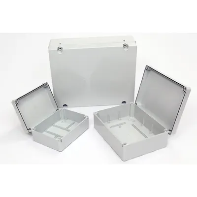 Doze Etanșe Patrate cu Pereți Netezi – Capac Prin Înșurubare Rapidă Ip65 - Tip 245x190