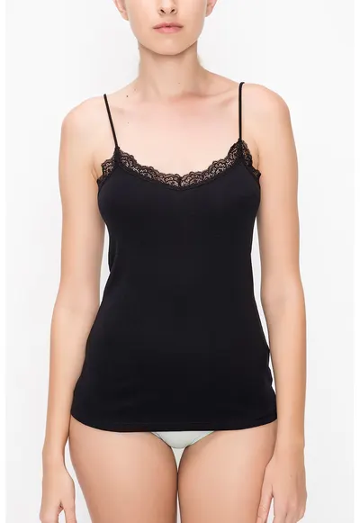 Top de casa cu insertii de dantela - Negru