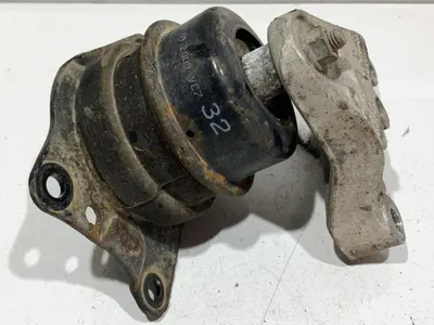Tampon cu suport motor dreapta 6Q0199185AA Volkswagen Polo 5 (2009-2017)[6R] 1.6 tdi CAYA