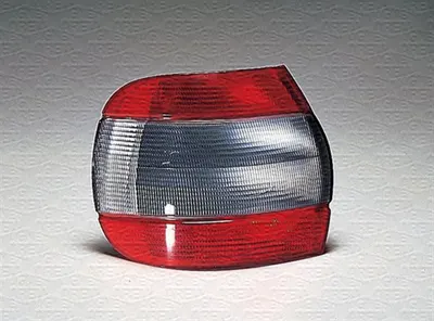 Stop tripla lampa spate dreapta FIAT SIENA LIMUZINA dupa 1997