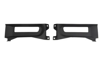 Grila bara fata dreapta/stanga potrivit Ram Truck 4 5 dupa 2013 - (cu orificiul barei de tractare; set, plastic, negru)