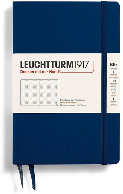 Caiet Leuchtturm1917 Paperback - B6+, albastru închis, pagini cu puncte, copertă rigidă
