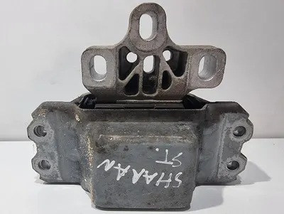 Suport tampon motor stanga 5N0199262F Seat Alhambra 2 (2010-2015) 2.0 tdi CFFB