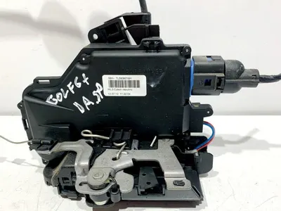 Broasca usa dreapta spate 7L0839016H Volkswagen Golf 6 plus (2009-2014)