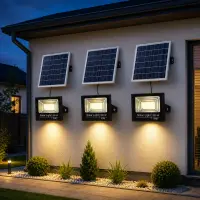 Set 3 Proiectoare Solare LED cu Panou Solar si Telecomanda, IP67, Lumina Rece