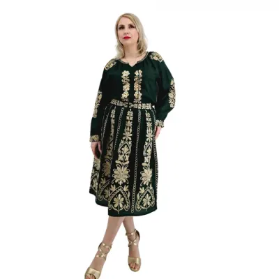 Set stilizat traditional format din ie si fusta 15