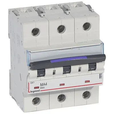 Disjunctor magnetic simplu DX³-MA - 3P - 4 A - 50 kA - curba MA - 4,5M