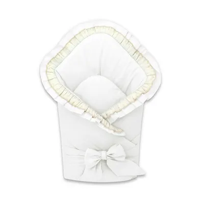 Paturica de infasat MimiNu cu volanase si dantela 75x75 cm White