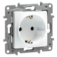 Priza schuko 2P+T, cu protectie mecanica pentru copii, alba, LEGRAND NILOE