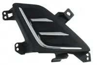Element bara fata dreapta (cu dungi crom, plastic, negru) potrivit FORD FOCUS IV 04.18-09.21