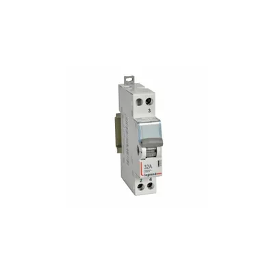Changeover switch - 2-way cu centre point 250 V~ - 32 A - 1 module